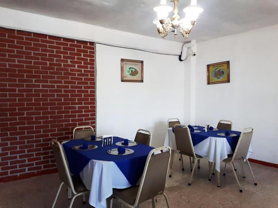 Hotel Azteca Tabasco ビジャエルモッサ エクステリア 写真