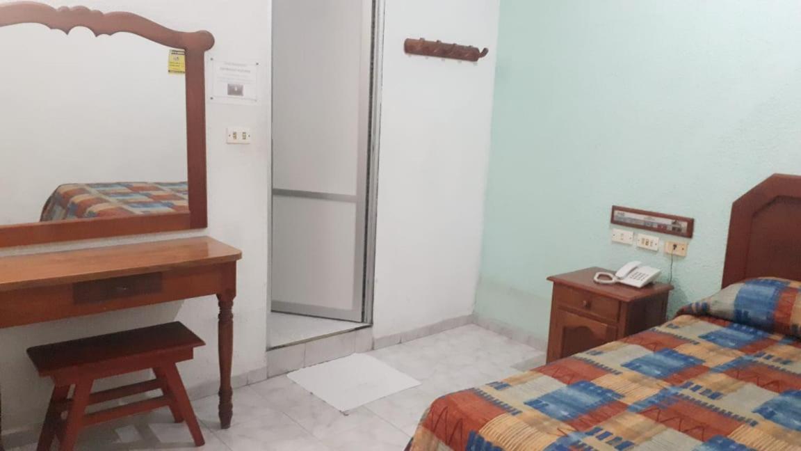 Hotel Azteca Tabasco ビジャエルモッサ エクステリア 写真